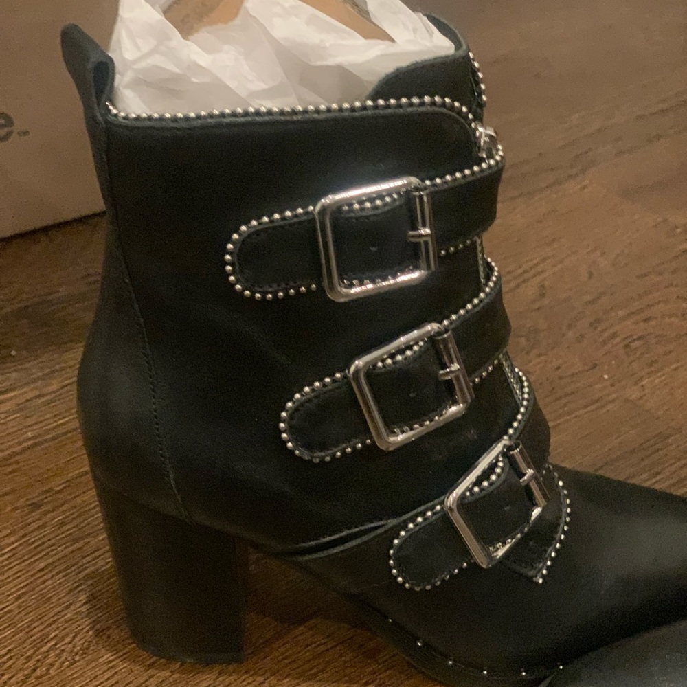 Steve Madden Boot - Hattie - 7.5 - image 1